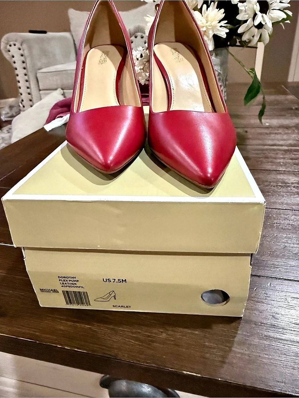 Michael Kors Dorothy Flex Pump Pointed Toe Heels Red US 7.5M